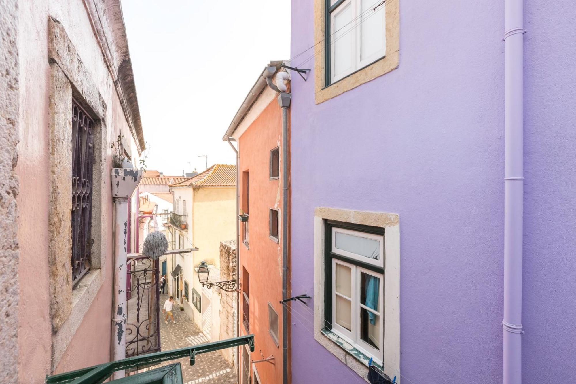 Stylish Getaway In A Mezzanine Flat By The Castle Leilighet Lisboa Eksteriør bilde