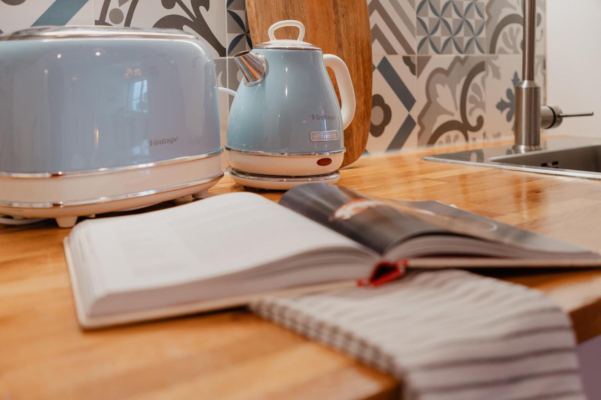 Stylish Getaway In A Mezzanine Flat By The Castle Leilighet Lisboa Eksteriør bilde