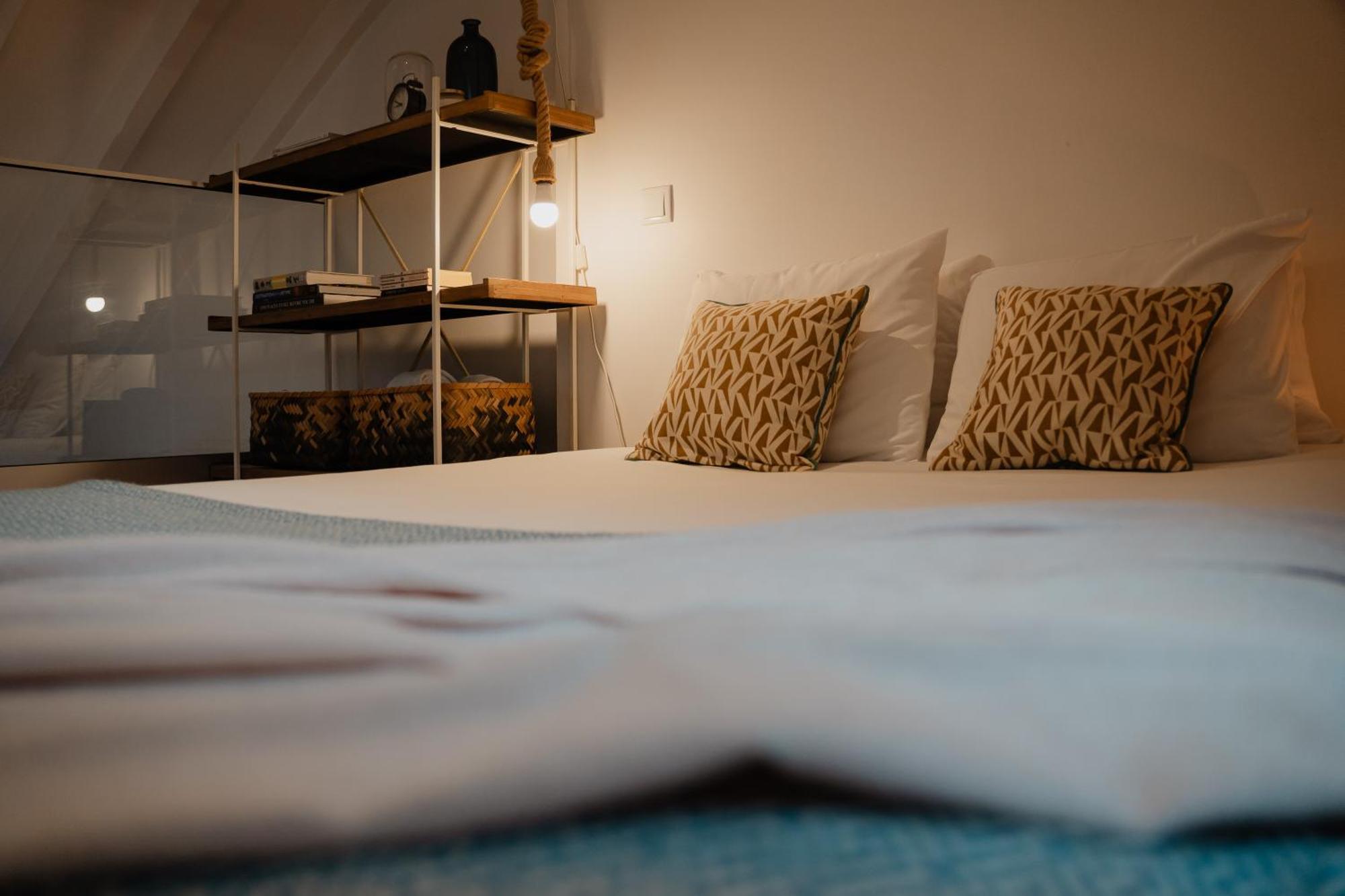 Stylish Getaway In A Mezzanine Flat By The Castle Leilighet Lisboa Eksteriør bilde
