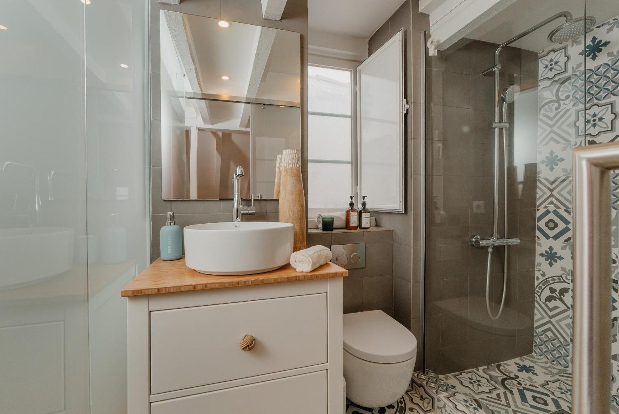Stylish Getaway In A Mezzanine Flat By The Castle Leilighet Lisboa Eksteriør bilde