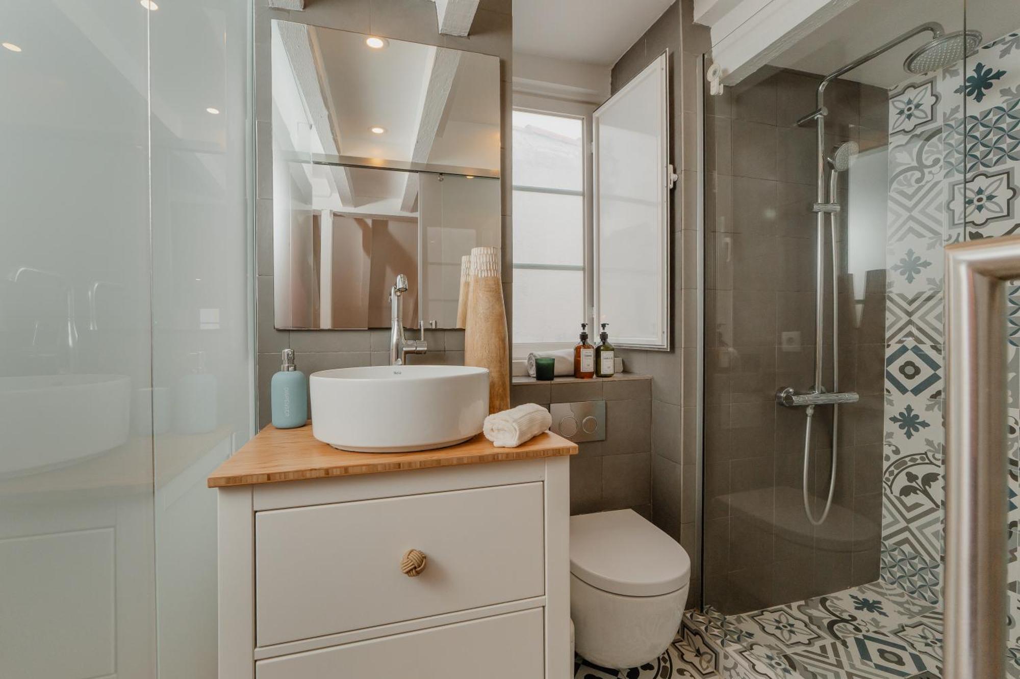 Stylish Getaway In A Mezzanine Flat By The Castle Leilighet Lisboa Eksteriør bilde